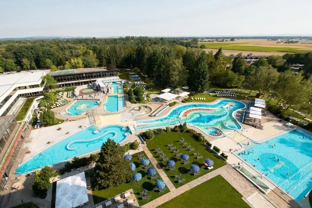 Johannesbad Hotel Koenigshof Bad Füssing 4*,  Německo